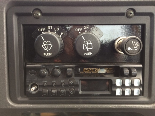 รถตัก Kawasaki รุ่น 85ZV ปี 2008 บุ้งกี๋ 3.7 คิว ยาง 23.5-25 (เท่ากับ WA430-5) ราคาถูกครับ