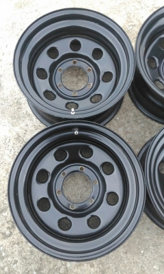 ขายล้อลาย Rock 16x8 ลบ 30 สวยๆครับ