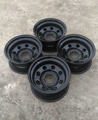 ขายล้อลาย Rock 16x8 ลบ 30 สวยๆครับ