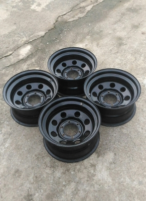 ขายล้อลาย Rock 16x8 ลบ 30 สวยๆครับ