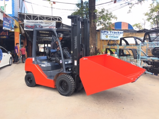 ขายรถโฟลคลิฟท์ TOYOTA 8FD25 ,1322ชั่วโมง, เครื่องยนต์ดีเซล 1DZ III ,งาปรับคว่ำหงาย, เสายกสูง 5.5 เมตร , ปุ้งกี๋นอกปากกว้าง 1.5 เมตร หนา 6 มิล, นำเข้าแท้จากญี่ปุ่น 100\% ( รถไม่เคยใช้งานในเมืองไทย นำเข้าจากญี่ปุ่น ) ขายรถโฟลคลิฟท์ TOYOTA 8FD25 ,1322ชั่วโมง, เครื่องยนต์ดีเซล 1DZ III ,งาปรับคว่ำหงาย, เสายกสูง 5.5 เมตร , ปุ้งกี๋นอกปากกว้าง 1.5 เมตร หนา 6 มิล, นำเข้าแท้จากญี่ปุ่น 100\% ( รถไม่เคยใช้งานในเมืองไทย นำเข้าจากญี่ปุ่น )