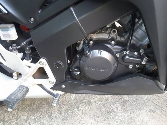 ขาย HONDA CBR 150 i ปี 57 เครื่องดีเดิมๆ ภายนอกสวย ไม่มีรอยล้ม รถวิ่งน้อยสี่พันกว่าโล เล่มพร้อมชุดโอน ขาย HONDA CBR 150 i ปี 57 เครื่องดีเดิมๆ ภายนอกสวย ไม่มีรอยล้ม รถวิ่งน้อยสี่พันกว่าโล เล่มพร้อมชุดโอน