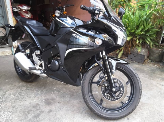 ขาย HONDA CBR 150 i ปี 57 เครื่องดีเดิมๆ ภายนอกสวย ไม่มีรอยล้ม รถวิ่งน้อยสี่พันกว่าโล เล่มพร้อมชุดโอน ขาย HONDA CBR 150 i ปี 57 เครื่องดีเดิมๆ ภายนอกสวย ไม่มีรอยล้ม รถวิ่งน้อยสี่พันกว่าโล เล่มพร้อมชุดโอน
