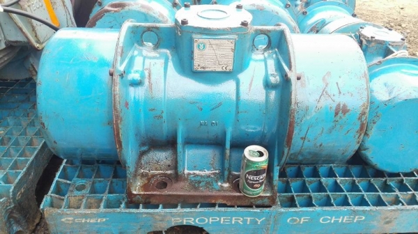 มอเตอร์สั่นเขย่าอิตาลี่ Venanzetti ITALY ขนาด 4.5 HP 380V มีหลายลูกมาเลือกก่อนได้