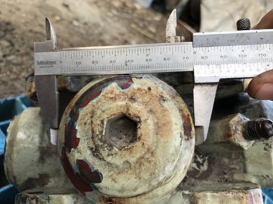 ** SOLD ** มอเตอร์ไฮดรอลิคปั้ม5ดาว Modena ITALY เบอร์ 2 ถอดจากไลน์ฉีดสดแน่น!!