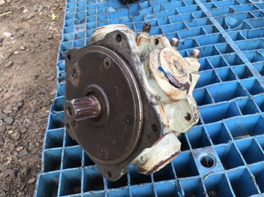 ** SOLD ** มอเตอร์ไฮดรอลิคปั้ม5ดาว Modena ITALY เบอร์ 2 ถอดจากไลน์ฉีดสดแน่น!!