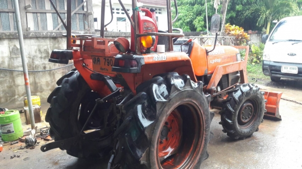 ขายรถไถ Kubota L3408 สภาพดีสวยๆๆอุปกรณ์ครบ 3 ชิ้น มีเล่มพร้อมโอนครับ