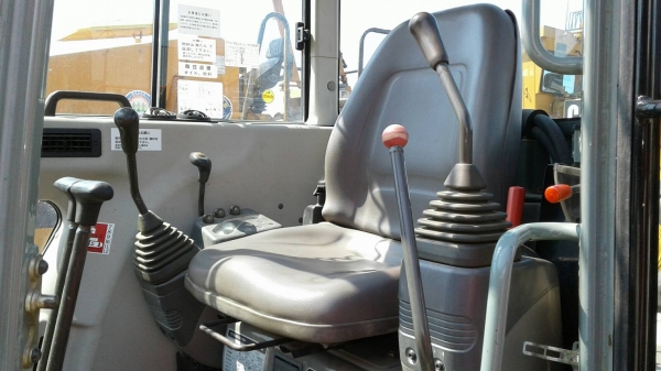 ขายรถขุดเล็ก Yanmar รุ่น VIO27-3B มือสองนำเข้าจากญี่ปุ่น สภาพสวย พร้อมใช้งาน ขายรถขุดเล็ก Yanmar รุ่น VIO27-3B มือสองนำเข้าจากญี่ปุ่น สภาพสวย พร้อมใช้งาน