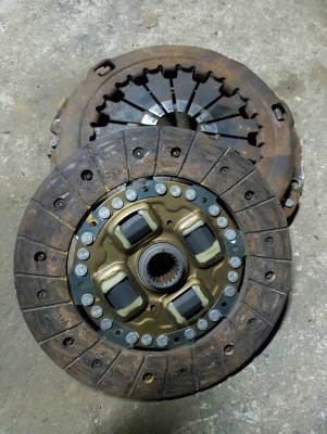 ขายคลัช