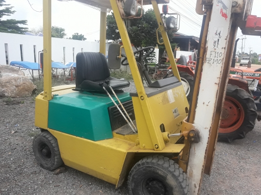 ขายรถยก KOMATSU  1.5 ตัน สภาพพร้อมใชงาน เครื่องเบนซินระบบไฟติด