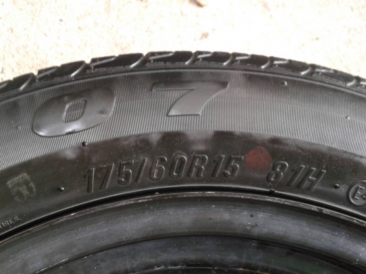 ล้อกะทะขอบ15นิ้ว4รู100 พร้อมยาง ชุุดนี้ ราคา 1900 บาท