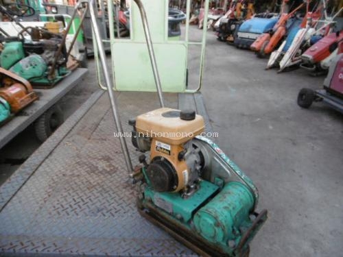 ขายถูก ขายเพียง9,500 บาท เครื่องตบดิน  MEIWA  KP5  รหัสสินค้า 80803471 แผ่นพื้นตบดินกว้าง 29 cm โทร 081-8283376