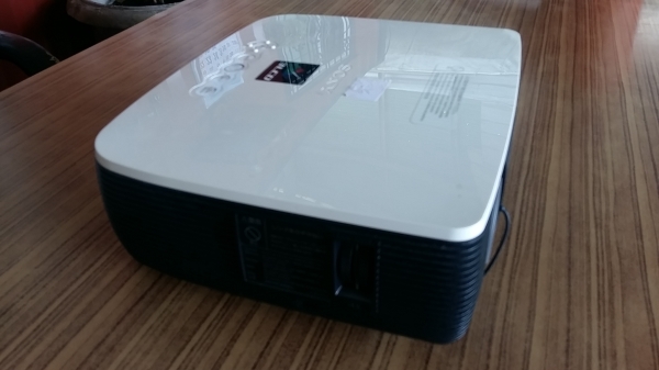 ขาย เครื่องฉายโปรเจคเตอร์ มือสอง Sony รุ่น XGA VPL-EX4 สภาพสวยมากใช้ได้เลยค่ะ ขาย เครื่องฉายโปรเจคเตอร์ มือสอง Sony รุ่น XGA VPL-EX4 สภาพสวยมากใช้ได้เลยค่ะ