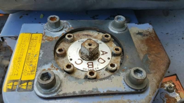 ขายด่วนรถแบคโฮHITACHIฮีตาชิEX55URเทียบเท่าPC60อาร์มสไลย์เบนซ้ายขวาคอลโทลสั้นปั้มนี้วปั้มแรงประหยัดชั่วโม่งทำงานน้อยแค่8,234รถนอกเพิ่งนำเข้ามาใหม่ยังไม่เคยใช้งานในเมืองไทยเลย