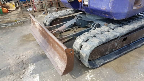 ขายด่วนรถแบคโฮHITACHIฮีตาชิEX55URเทียบเท่าPC60อาร์มสไลย์เบนซ้ายขวาคอลโทลสั้นปั้มนี้วปั้มแรงประหยัดชั่วโม่งทำงานน้อยแค่8,234รถนอกเพิ่งนำเข้ามาใหม่ยังไม่เคยใช้งานในเมืองไทยเลย