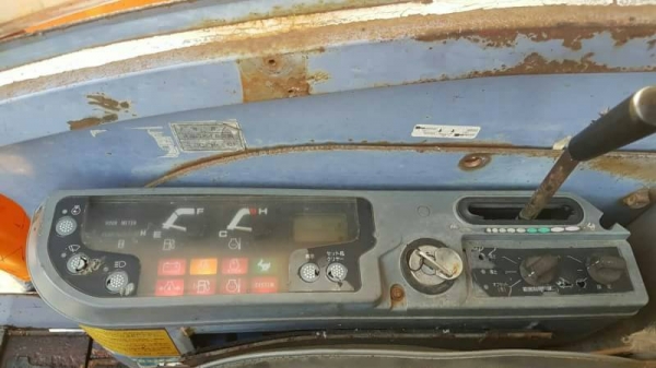 ขายด่วนรถแบคโฮHITACHIฮีตาชิEX55URเทียบเท่าPC60อาร์มสไลย์เบนซ้ายขวาคอลโทลสั้นปั้มนี้วปั้มแรงประหยัดชั่วโม่งทำงานน้อยแค่8,234รถนอกเพิ่งนำเข้ามาใหม่ยังไม่เคยใช้งานในเมืองไทยเลย