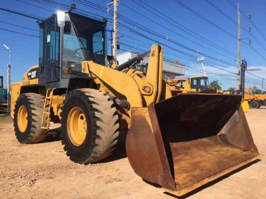 ขายรถตักล้อยาง CAT 910Hรถนอกนำเข้าจากญี่ปุ่น สภาพสวยพร้อมใช้ มีVDOการทำงานครับ ขายรถตักล้อยาง CAT 910Hรถนอกนำเข้าจากญี่ปุ่น สภาพสวยพร้อมใช้ มีVDOการทำงานครับ