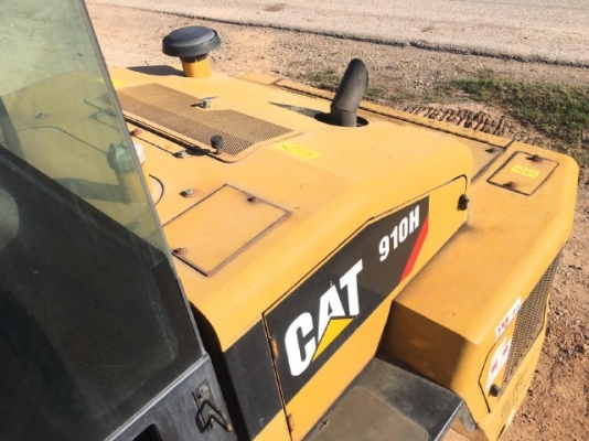 ขายรถตักล้อยาง CAT 910Hรถนอกนำเข้าจากญี่ปุ่น สภาพสวยพร้อมใช้ มีVDOการทำงานครับ ขายรถตักล้อยาง CAT 910Hรถนอกนำเข้าจากญี่ปุ่น สภาพสวยพร้อมใช้ มีVDOการทำงานครับ