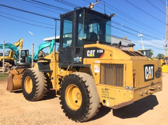 ขายรถตักล้อยาง CAT 910Hรถนอกนำเข้าจากญี่ปุ่น สภาพสวยพร้อมใช้ มีVDOการทำงานครับ ขายรถตักล้อยาง CAT 910Hรถนอกนำเข้าจากญี่ปุ่น สภาพสวยพร้อมใช้ มีVDOการทำงานครับ