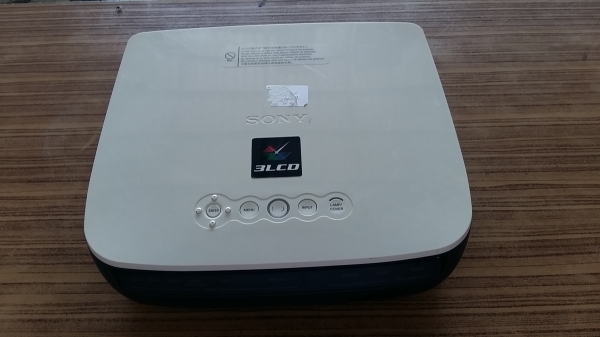 ขาย เครื่องฉายโปรเจคเตอร์ มือสอง Sony รุ่น XGA VPL-EX4 สภาพสวยมากใช้ได้เลยค่ะ ขาย เครื่องฉายโปรเจคเตอร์ มือสอง Sony รุ่น XGA VPL-EX4 สภาพสวยมากใช้ได้เลยค่ะ