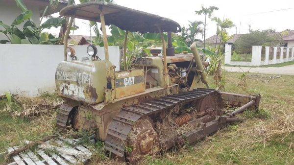 ขาย แทรคเตอร์ CAT D4D ฝาบาง จอดไว้ไม่ค่อยได้ใช้งาน เอกสารใบซื้อขาย ราคาต่อรองได้ครับ