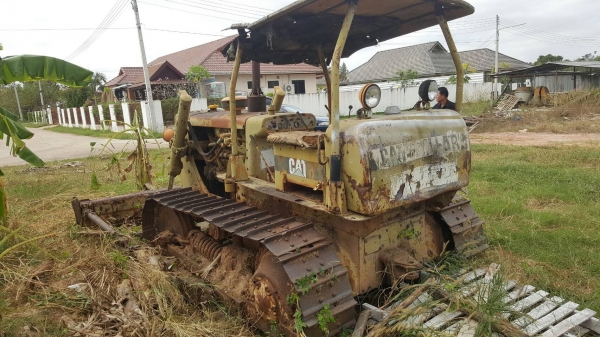 ขาย แทรคเตอร์ CAT D4D ฝาบาง จอดไว้ไม่ค่อยได้ใช้งาน เอกสารใบซื้อขาย ราคาต่อรองได้ครับ