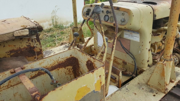 ขาย แทรคเตอร์ CAT D4D ฝาบาง จอดไว้ไม่ค่อยได้ใช้งาน เอกสารใบซื้อขาย ราคาต่อรองได้ครับ