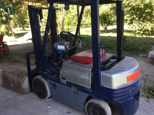 ขายรถฟอ์คลิฟต์ KOMATSU โคมัตสุ 1.5ตัน เครื่องดีเซล ขายรถฟอ์คลิฟต์ KOMATSU โคมัตสุ 1.5ตัน เครื่องดีเซล