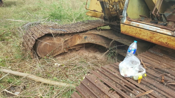 ขาย แบคโฮ CAT EL200B เครื่อง 6D16 195 แรงม้า ปั้มดี รถใช้งานได้ เอกสารใบซื้อขายครับ ขาย แบคโฮ CAT EL200B เครื่อง 6D16 195 แรงม้า ปั้มดี รถใช้งานได้ เอกสารใบซื้อขายครับ