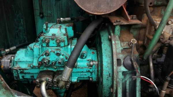 ขาย 395,000 KOBELCO SK120 MARK 5 เครื่องดี ปั้มแรง ไฟฟ้าครบ โช่หนา เอวแน่น เอกสารชื้อขาย  รถอยู่ จ.ขอนแก่น 090-772-3710 090-772-3708