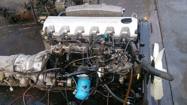 ขายเครื่องยนต์ดีเซล Nissan Rd28 Auto