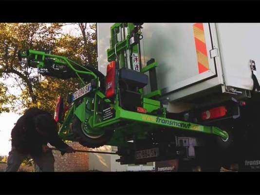 ขายรถโฟร์คลิฟนำเข้าจากยุโรป 096-9602224 คุณแอน