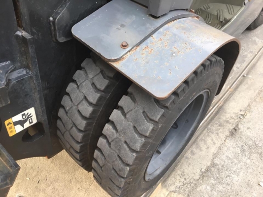 ขายรถโฟล์คลิฟท์ตักยางพารารถสำหรับตักยางพาราตักยางก้อนตักยางถ้วยตักขี้ยาง