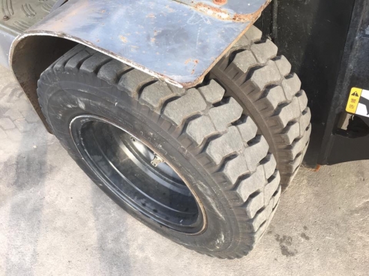 ขายรถโฟล์คลิฟท์ตักยางพารารถสำหรับตักยางพาราตักยางก้อนตักยางถ้วยตักขี้ยาง