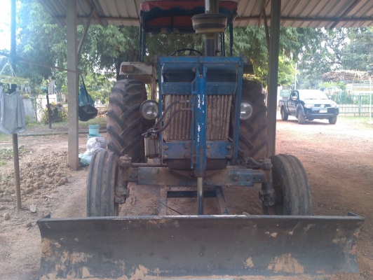 รถไถฟอร์ด 6600 เสื้อลาย เครื่องดีแน่นๆ พร้อมใช้