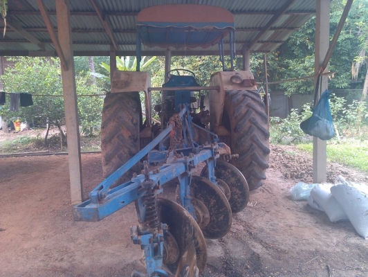 รถไถฟอร์ด 6600 เสื้อลาย เครื่องดีแน่นๆ พร้อมใช้