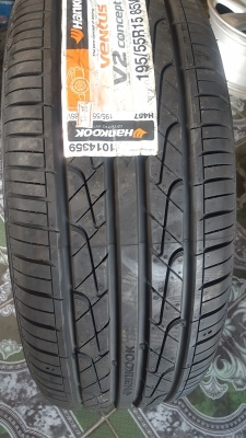 ขายล้อNISSAN March 15 พร้อมยางใหม่ปี16   4 ล้อ