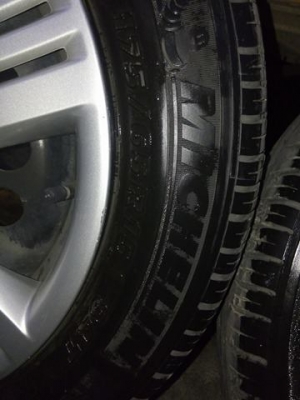 ล้อกระทะพร้อมฝาครอบ พร้อมยางสวยปี 13 พร้อมใช้