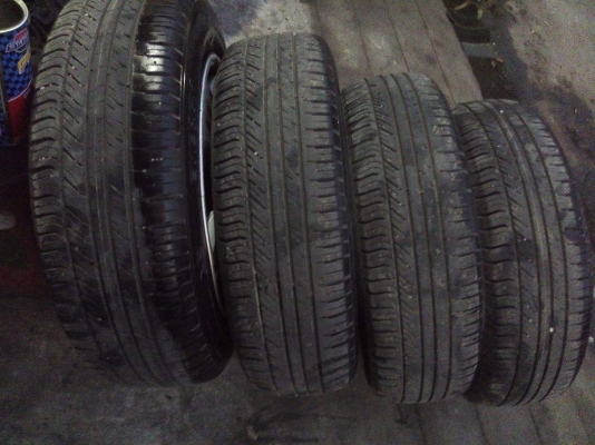 ล้อกระทะพร้อมฝาครอบ พร้อมยางสวยปี 13 พร้อมใช้