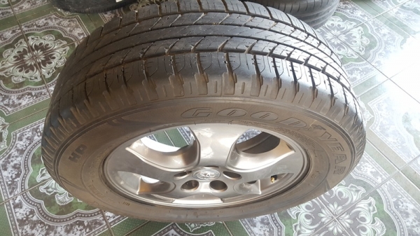 ขายล้อTOYOTA Vigo Smart 16 ยางปี15 4ล้อ