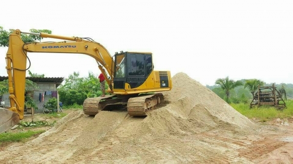 ขายรถแบคโฮ KOMATSU PC120-5 ระบบไฟเต็ม เอกสารอินวอย ราคา 450000