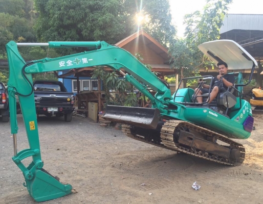 ขายรถแบคโฮKOMATSU PC30รุ่น7เก่านอกญี่ปุ่นเอกสารอินวอยนำเข้าไม่เคยใช้งานในไทยคับ ขายรถแบคโฮKOMATSU PC30รุ่น7เก่านอกญี่ปุ่นเอกสารอินวอยนำเข้าไม่เคยใช้งานในไทยคับ