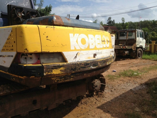 ขายรถแบคโฮ KOBELCO SK120-/// ระบบไฟเต็ม ราคา 570000