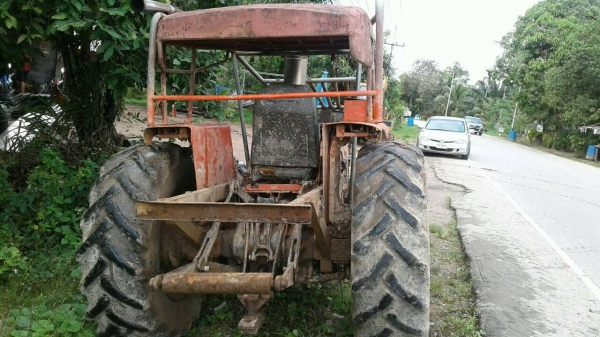 ขายรถไถ แมชซี่ 390 ใบมีดดันหน้าอย่างเดียว ราคา 280000