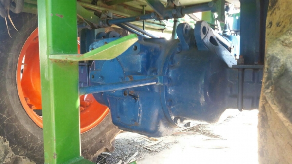 รถคีบอ้อย