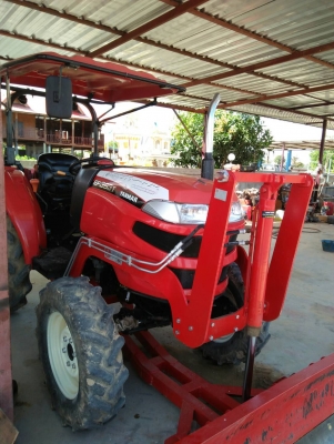 ยันม่า 39 แรง พร้อมใช้งาน   อุปกร ผานหน้าผานหลัง  รถใช้งานมาแล้ว 3 ปี   ช.ม น้อย  ขายราคา   295000  บาท  ดูรถที   วันทูคอล 0986683479 dtac 0991751349 สิทธิ์ คับ