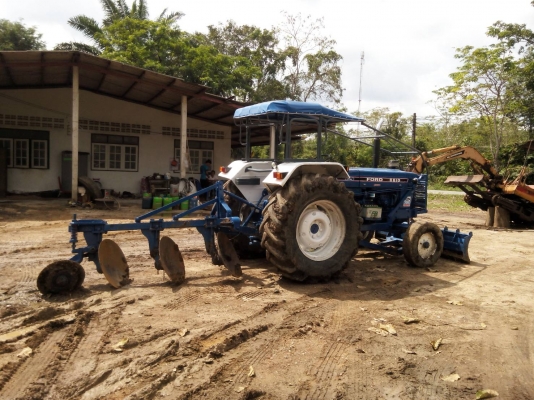 ขายรถไถ FORD 6610 เพลาเดี่ยว เครื่องมือ 3 อย่าง ใบมีด 3 จาน 7 จาน ราคา 320000
