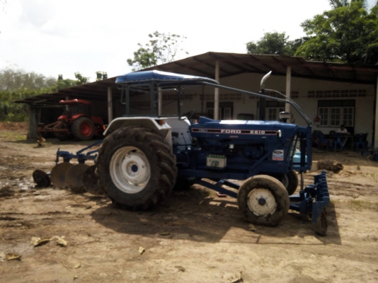 ขายรถไถ FORD 6610 เพลาเดี่ยว เครื่องมือ 3 อย่าง ใบมีด 3 จาน 7 จาน ราคา 320000
