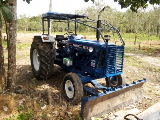 ขายรถไถ FORD 6610 เพลาเดี่ยว เครื่องมือ 3 อย่าง ใบมีด 3 จาน 7 จาน ราคา 320000