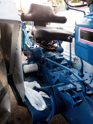 ขายรถไถ FORD 6610 เพลาเดี่ยว เครื่องมือ 3 อย่าง ใบมีด 3 จาน 7 จาน ราคา 320000